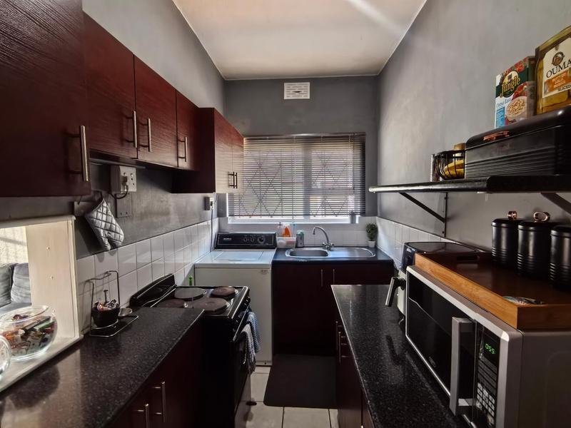 1 Bedroom Property for Sale in Gardens Western Cape